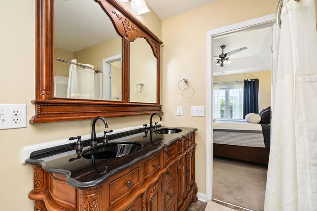 925 Farnsworth Drive, Hopkins, SC 29061