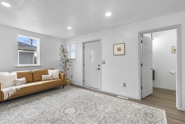 1317 Everett Street, Madison, WI 53704