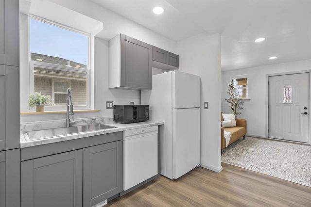1317 Everett Street, Madison, WI 53704