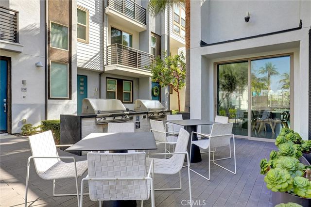 365 Placemark, Irvine, CA 92614