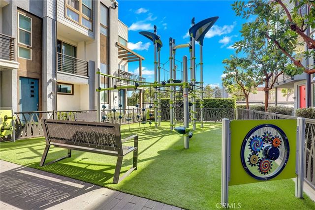 365 Placemark, Irvine, CA 92614