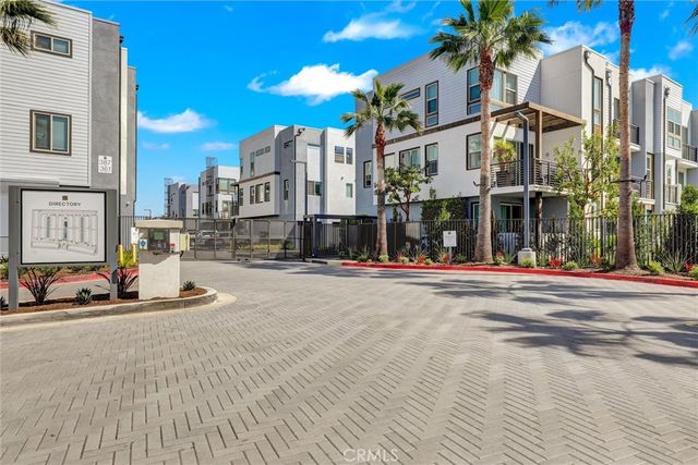 365 Placemark, Irvine, CA 92614