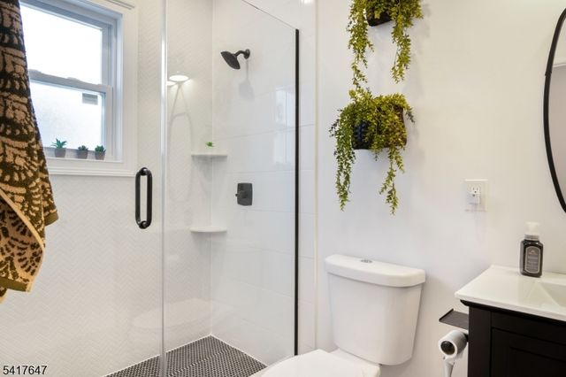 9 Apache Trail, Rockaway Twp., NJ 07866