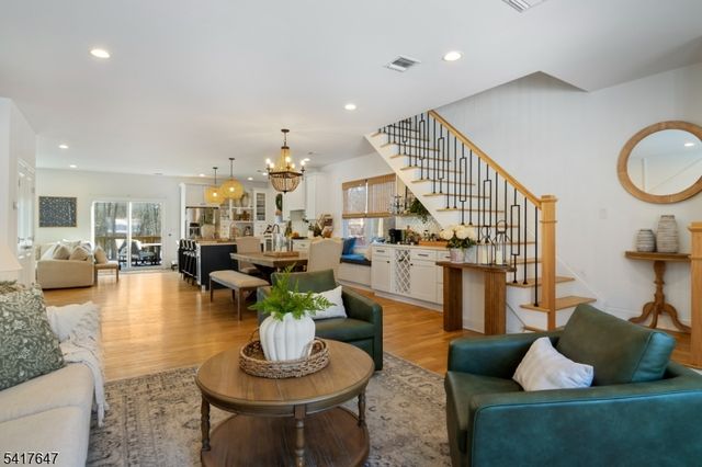 9 Apache Trail, Rockaway Twp., NJ 07866