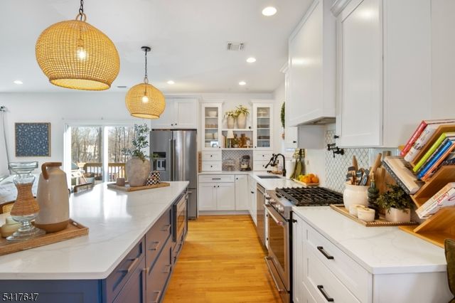 9 Apache Trail, Rockaway Twp., NJ 07866