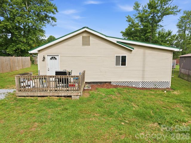 104 Jody Street, East Flat Rock, NC 28726