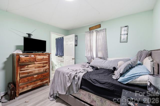 104 Jody Street, East Flat Rock, NC 28726