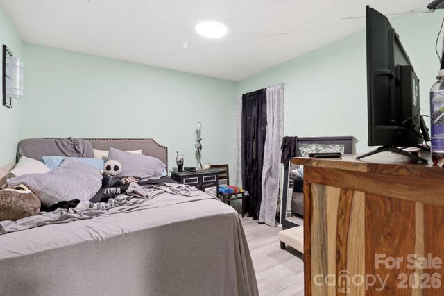 104 Jody Street, East Flat Rock, NC 28726