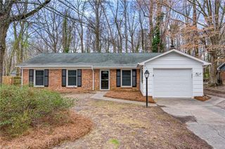 5105 Amberhill Drive, Greensboro, NC 27455