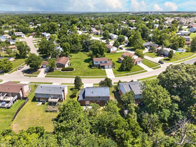 1645 Mandarin Court, Forest Park, OH 45240