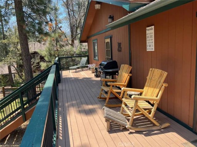 1100 Johnny Way, Big Bear City, CA 92314
