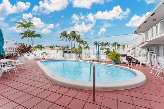 4658 Bougainvilla Dr 56, Lauderdale By The Sea, FL 33308