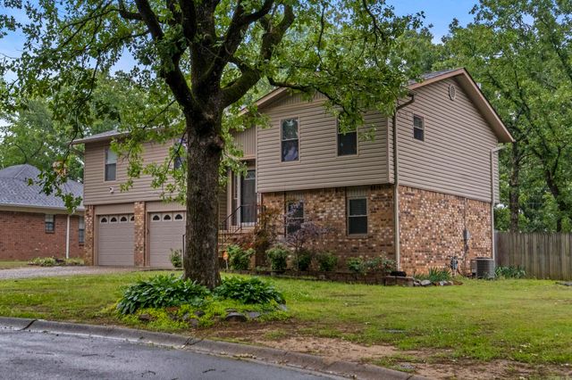 2 Ridgewell Ct, Sherwood, AR 72120