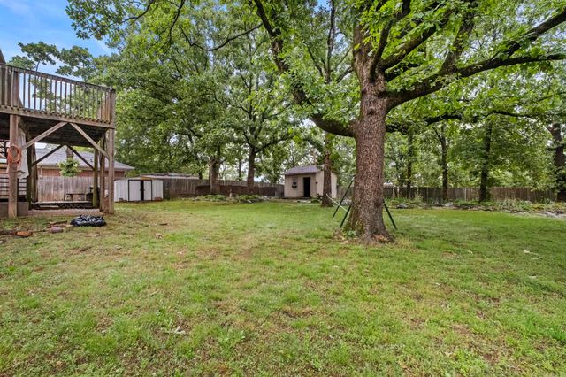 2 Ridgewell Ct, Sherwood, AR 72120