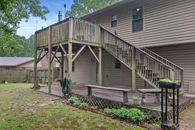 2 Ridgewell Ct, Sherwood, AR 72120