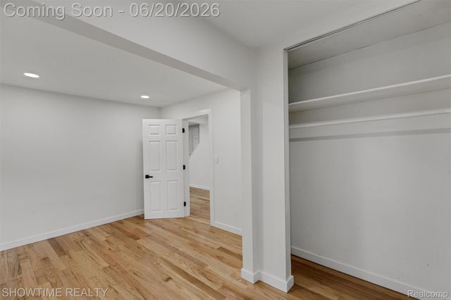 14854 10 Mile Road, Warren, MI 48089