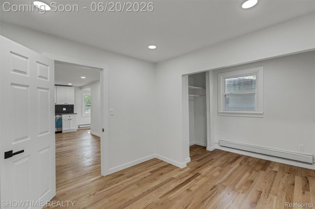 14854 10 Mile Road, Warren, MI 48089