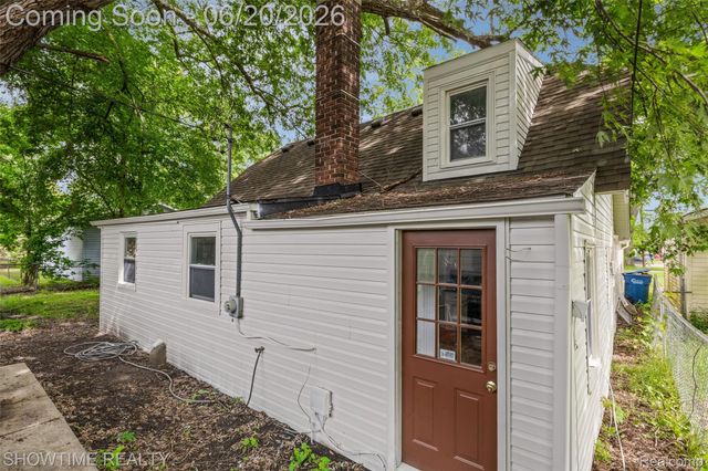 14854 10 Mile Road, Warren, MI 48089
