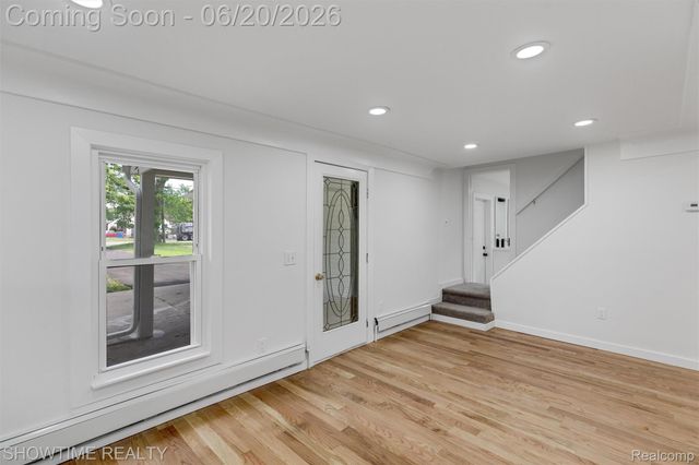 14854 10 Mile Road, Warren, MI 48089