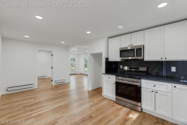 14854 10 Mile Road, Warren, MI 48089