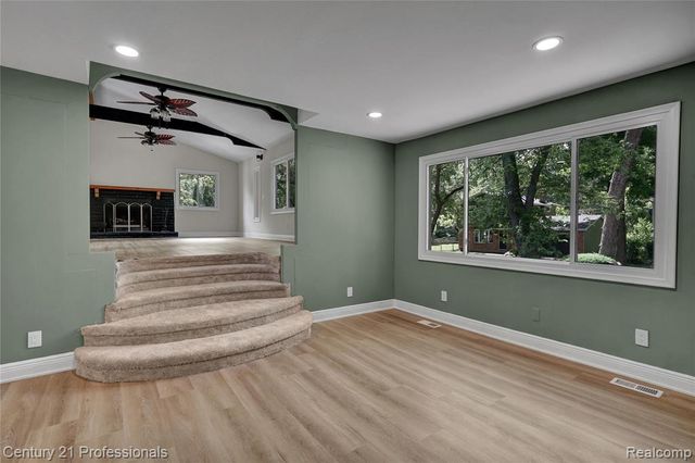 3099 Chenoa Street, Commerce Twp, MI 48382