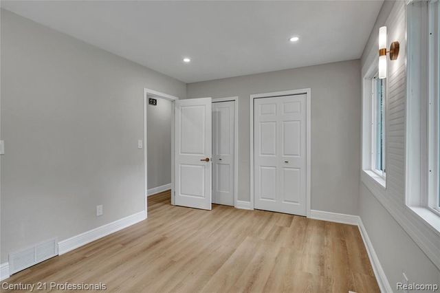 3099 Chenoa Street, Commerce Twp, MI 48382