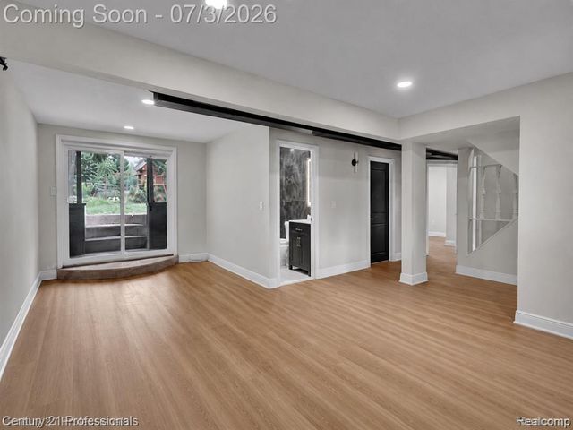 3099 Chenoa Street, Commerce Twp, MI 48382