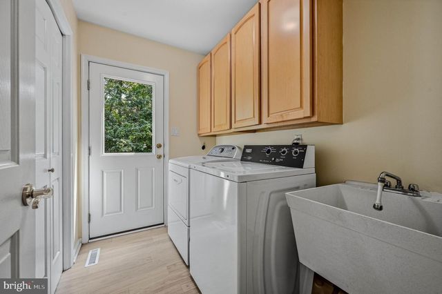 150 RAMUNNO CIR, Hockessin, DE 19707