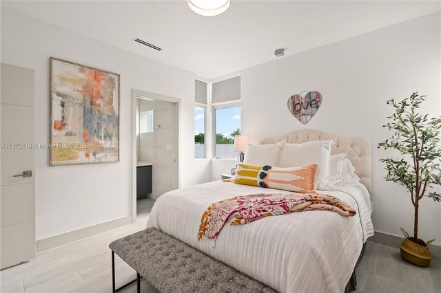 2926 Bird Ave 2, Miami, FL 33133