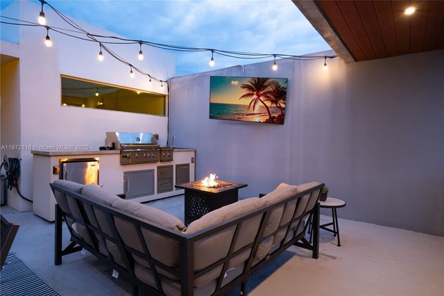 2926 Bird Ave 2, Miami, FL 33133