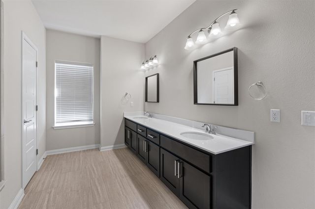 13800 E Lyndhurst ST 164, Austin, TX 78717