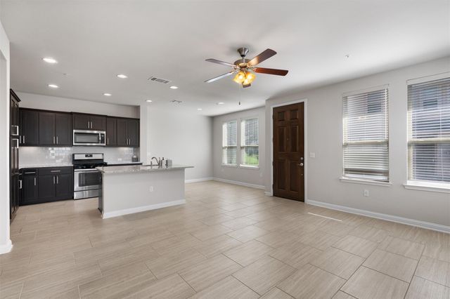 13800 E Lyndhurst ST 164, Austin, TX 78717