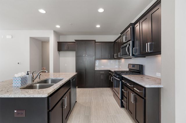 13800 E Lyndhurst ST 164, Austin, TX 78717