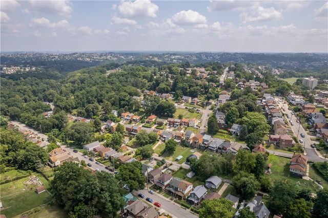 2441 Starkamp, Brookline, PA 15226