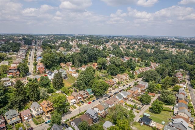 2441 Starkamp, Brookline, PA 15226