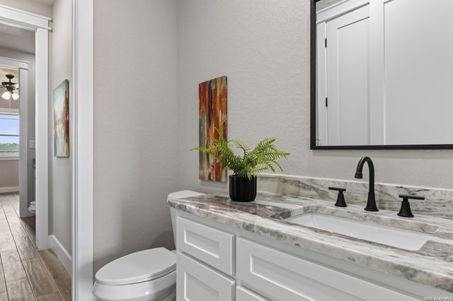 956 Horseshoe Falls, Bandera, TX 78003