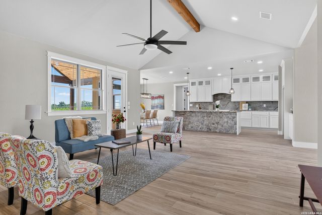 956 Horseshoe Falls, Bandera, TX 78003