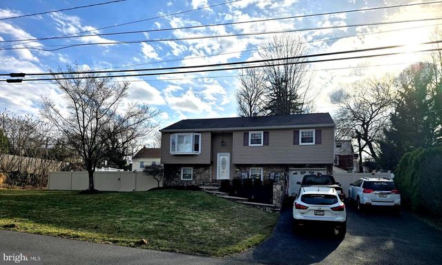 66 HENRY AVE, Feasterville Trevose, PA 19053