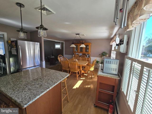 66 HENRY AVE, Feasterville Trevose, PA 19053