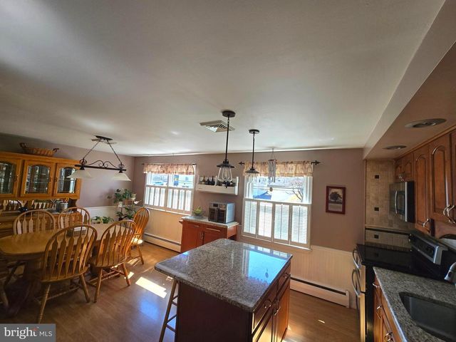 66 HENRY AVE, Feasterville Trevose, PA 19053