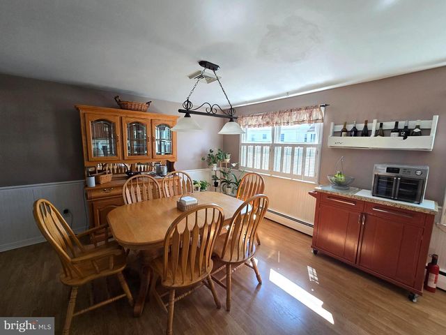 66 HENRY AVE, Feasterville Trevose, PA 19053