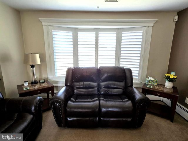 66 HENRY AVE, Feasterville Trevose, PA 19053