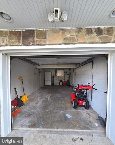 66 HENRY AVE, Feasterville Trevose, PA 19053