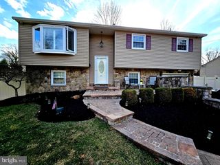 66 HENRY AVE, Feasterville Trevose, PA 19053