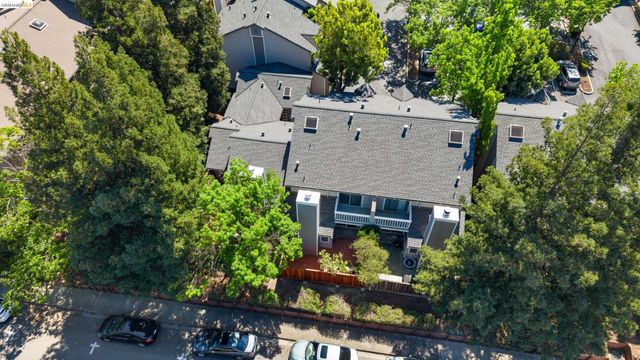 226 Birch Creek Dr, Pleasanton, CA 94566