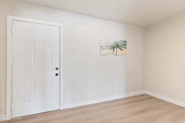 1065 W WHITELEY Street, Apache Junction, AZ 85120