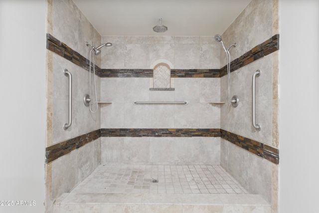 1065 W WHITELEY Street, Apache Junction, AZ 85120