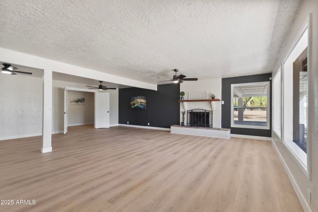 1065 W WHITELEY Street, Apache Junction, AZ 85120