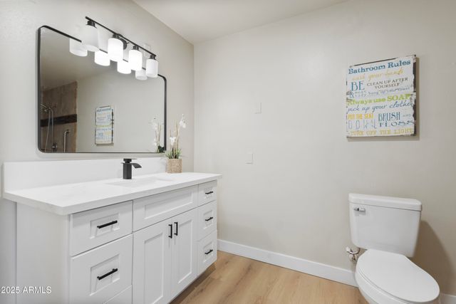 1065 W WHITELEY Street, Apache Junction, AZ 85120