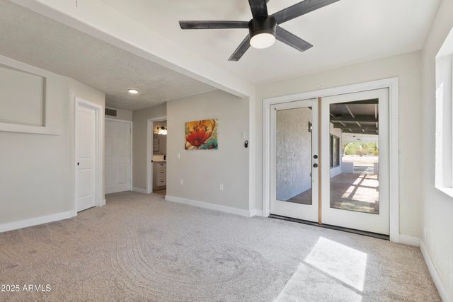 1065 W WHITELEY Street, Apache Junction, AZ 85120